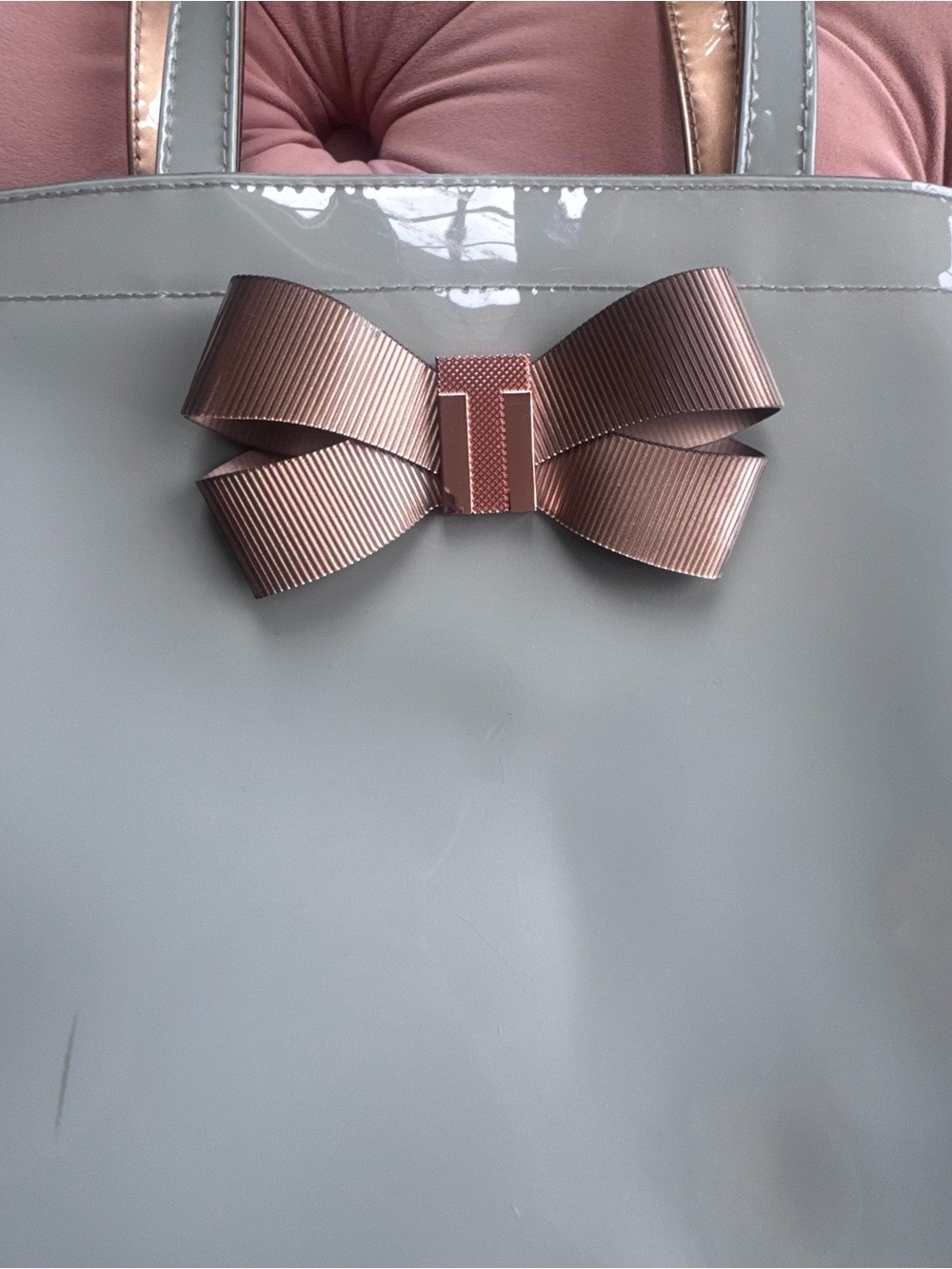Ted Baker Grey Patent Tote with Rose Gold Bow Accent - Picture 5 of 13